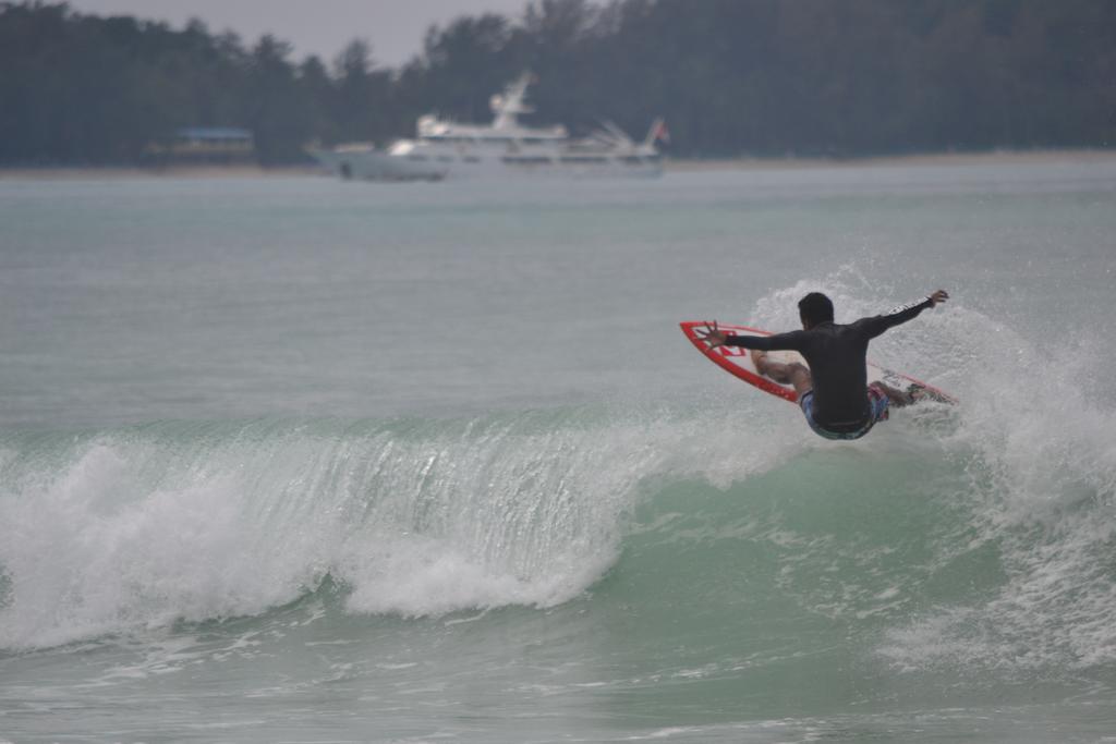 Baan Andaman Sea Surf Hotel Patong Exterior foto